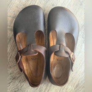 *RARE* Birkenstock Paris Mary Jane - Brown - Women’s size 36 (Euro)